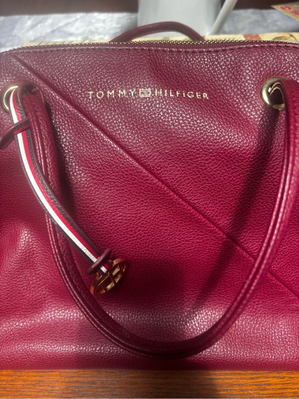 VTG Tommy Hilfiger pebbled leather satchel signature striped charm strap